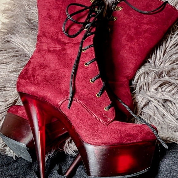 Luxurious Red Velvet Heeled Boots with Platform - Picture 1 of 6
